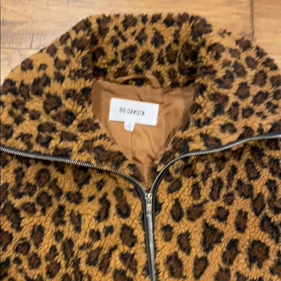 BB Dakota Leopard Jacket - Picture 2 of 2